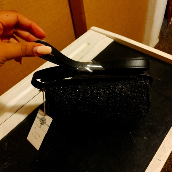 A Purse - Picture 2 of 3